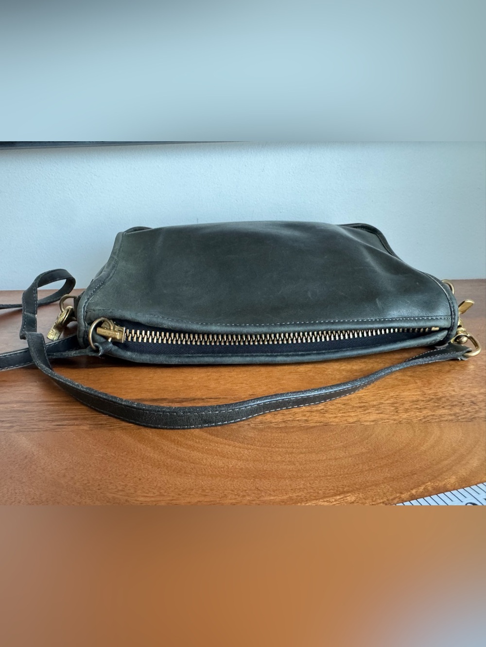 COACH vintage 80’s companion shoulder bag, made in USA, hunter green leather - Picture 4 of 16